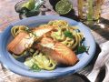 Gebratener Lachs mit Bandnudeln und Limetten-Hollandaise Rezept