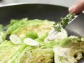 Gebratener Spitzkohl Zubereitung Schritt 6 Gebratener Spitzkohl Zubereitung Schritt 6