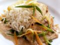 Gebratenes Rotbarschfilet mit Gemüse und Reis Rezept