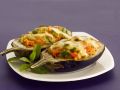 Gefüllte Auberginen mit Käse gratiniert Rezept