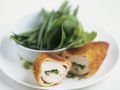 Gefüllte, panierte Hähnchenbrust aus Kiew Rezept