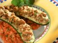 Gefüllte Zucchini mit Lammhackfleisch und Tomatensauce Rezept