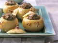 Gefüllte Zwiebeln mit Hackfleisch und Kräutern Rezept