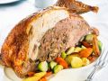 Gefüllter Truthahn auf Gemüse Rezept
