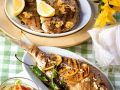 Gegrillte Brasse mit Zitronen & Brassenhälften mit Knoblauch Rezept