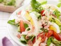 Gemischter Salat mit Ei und Joghurtdressing Rezept
