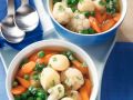 Gemüsesuppe mit Käseklößchen Rezept