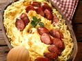 Gratiniertes Sauerkraut und mit Wurst und Püree Rezept