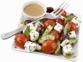 Griechischer Bauernsalat mit Dressing Rezept