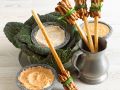Grissini-Besen mit Dip Rezept