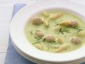 Grüne Spargelsuppe mit Fleischbällchen Rezept