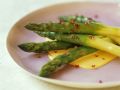 grüner Spargel mit holländischer Soße Rezept