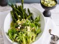 Grüner Spargel mit Kräutern Rezept