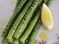 Grüner Spargel vom Grill Rezept