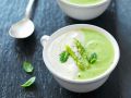 Grünweiße Spargelcremesuppe Rezept