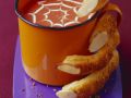 Gruselige Kürbissuppe zu Halloween Rezept