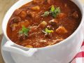 Gulaschsuppe mit Majoran Rezept