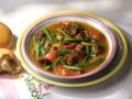 Gulaschsuppe mit Tomaten und grünen Bohnen Rezept