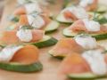 Gurkenhäppchen mit Lachs und Dillcreme Rezept