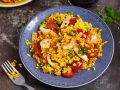 Hähnchen-Paella mit Garnelen und Chorizo Rezept