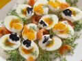 Harte Eier mit Kaviar und Lachs Rezept