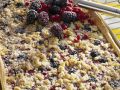 Hefekuchen mit Beeren und Streusel Rezept