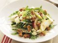 Herbstsalat mit Chicorée, Birnen, Nüssen und Blauschimmelkäse Rezept