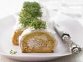 Herzhafte Biskuitrolle Rezept