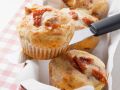 Herzhafte Muffins mit getrockneten Tomaten Rezept