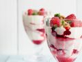 Joghurt-Himbeer-Eisbecher Rezept
