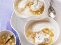 Joghurt-Quark-Creme mit Apfelkompott und Vanillesahne Rezept