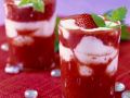 Joghurtcreme mit Erdbeerpüree Rezept