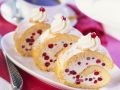 Johannisbeer-Biskuitrolle Rezept