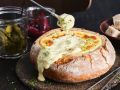 Käsefondue im Brot Rezept