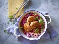 Kalbfleischfrikadellen mit Krautsalat Rezept