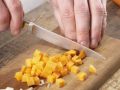 Kartoffel-Möhren-Suppe Zubereitung Schritt 2 Kartoffel-Möhren-Suppe Zubereitung Schritt 2