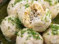 Kartoffelknödel mit Pilzen gefüllt Rezept