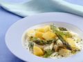 Kartoffelragout mit grünem und weißem Spargel Rezept