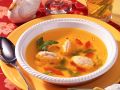 Klare Hühnerbrühe mit Ricotta-Klößchen Rezept