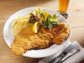 Klassisches Schnitzel mit Kartoffelsalat Rezept