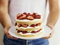 Kleine Erdbeer-Sahne-Torte Rezept