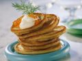 Kleine Pfannkuchen (Blinis) mit Kaviar Rezept