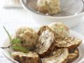 Knödel aus Semmeln oder Brezen Rezept