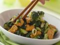 Knuspriger Tofu mit Brokkoligemüse Rezept