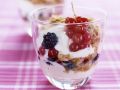 Kokoscreme mit frischen Beeren Rezept