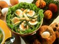Kopfsalat mit Spargel und Ei Rezept