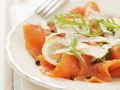 Lachs-Carpaccio mit Parmesan und grünem Pfeffer Rezept