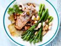 Lachs mit grünem Spargel und Bohnen Rezept