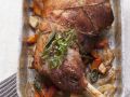 Lammschulter mit Gemüse gegart Rezept