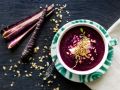 Lila Möhrencremesuppe mit Walnüssen Rezept